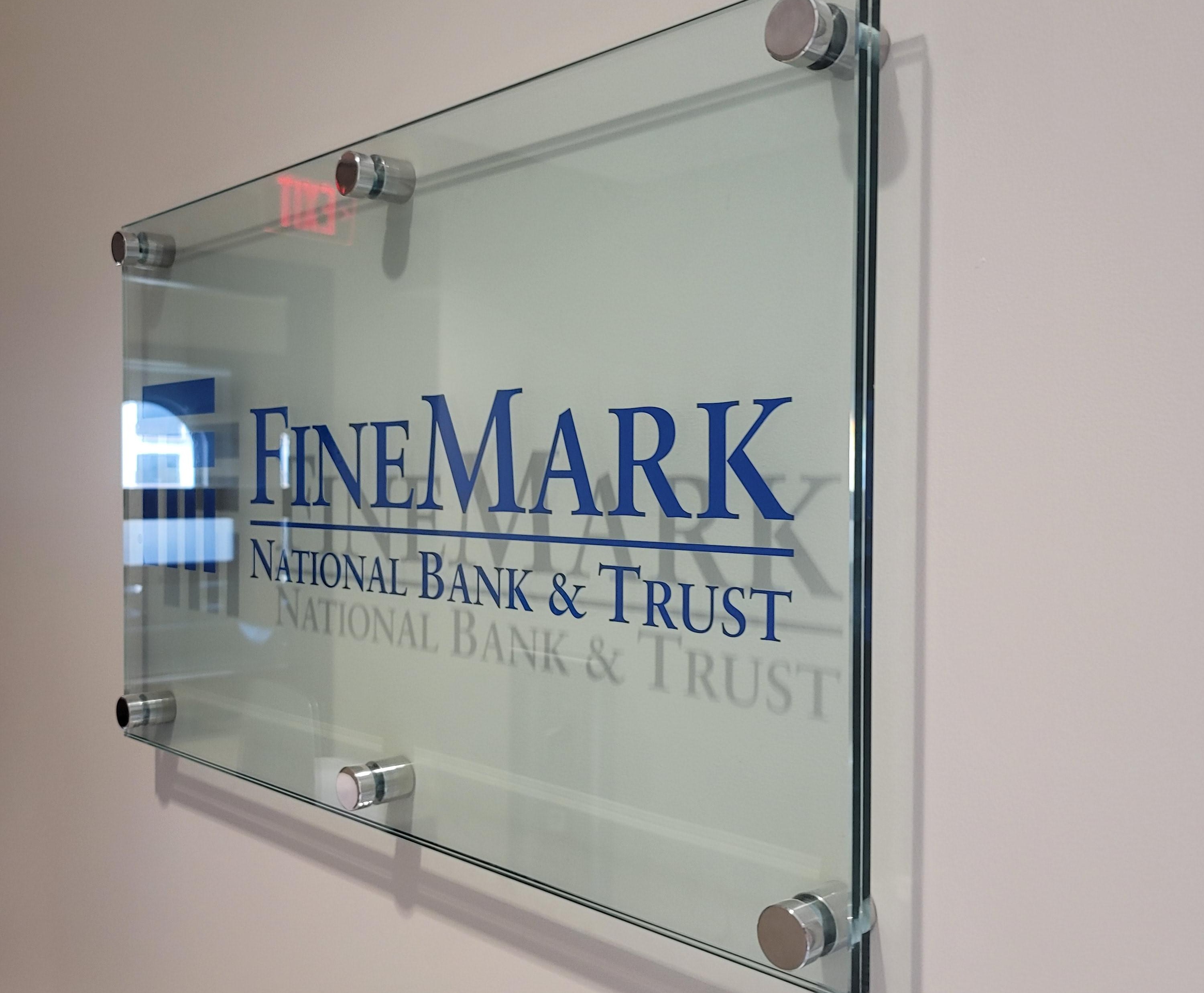 Finemark int glass