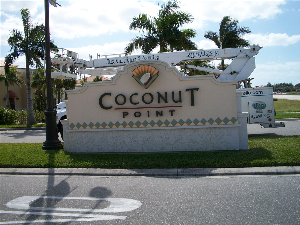 Lee_Designs_-_Coconut_Point,_Bonita_Beach_Sign__Install