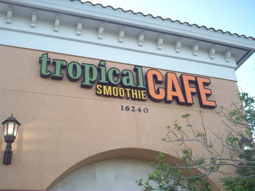 Tropical Smoothie (franchise) ext wall